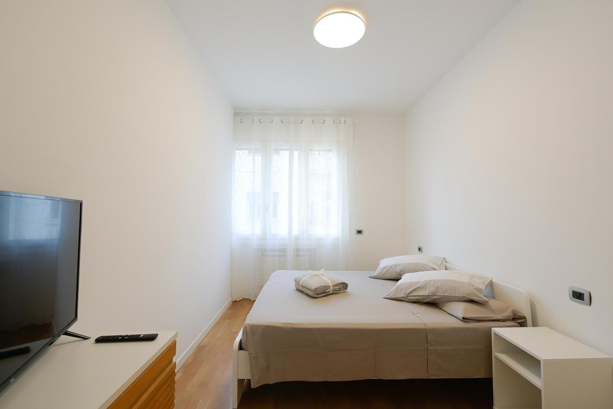 Tuliphouse Da Davide Apartment Bologna Bagian luar foto