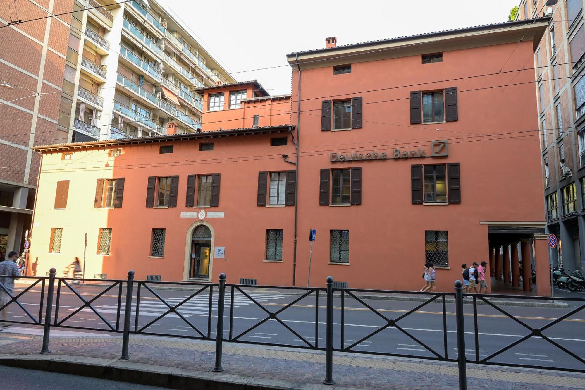 Tuliphouse Da Davide Apartment Bologna Bagian luar foto